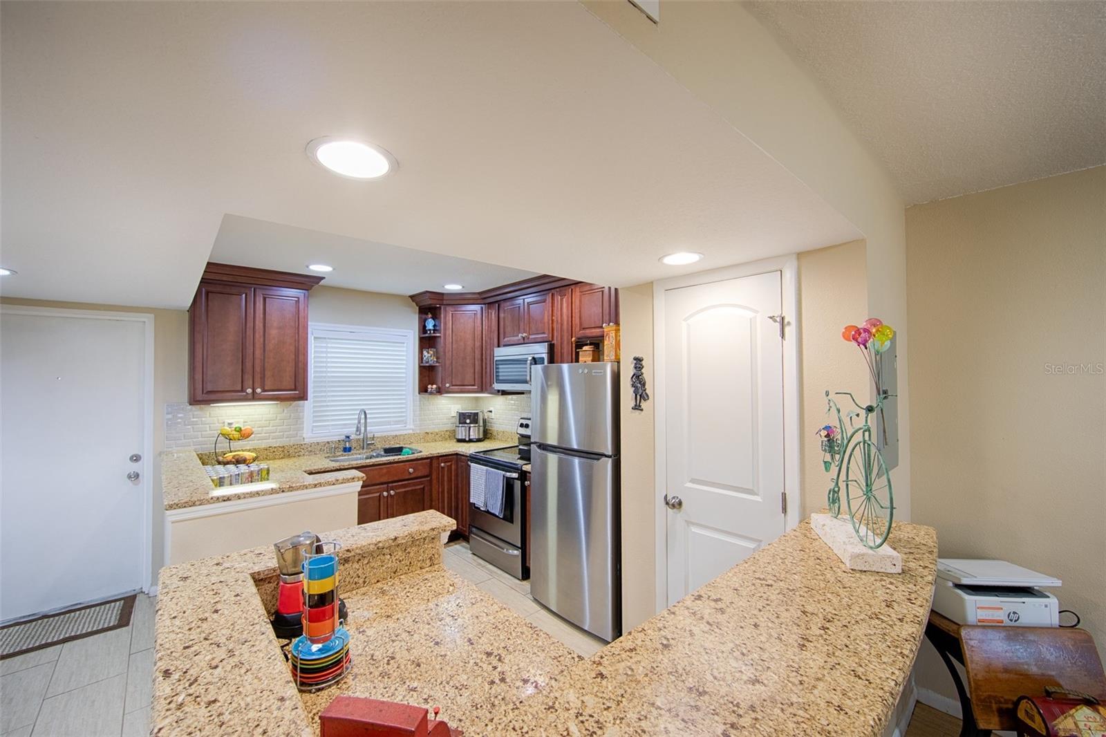 1860 Massachusetts Unit 224, St Petersburg, FL 33703