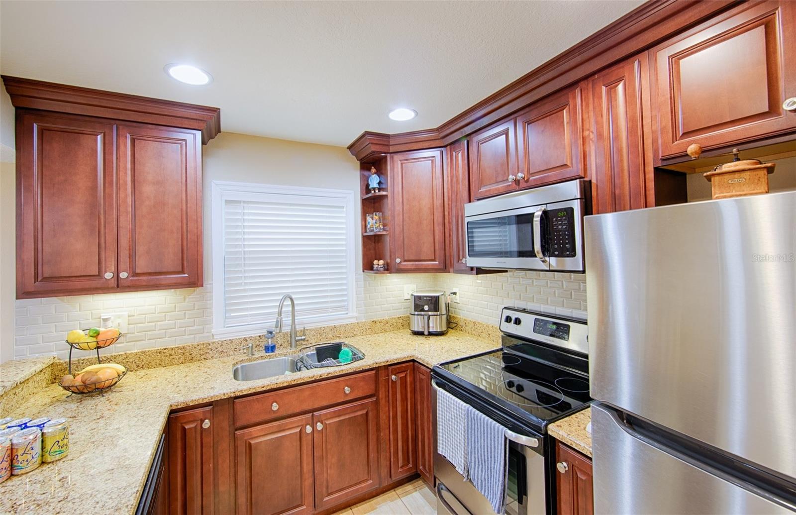 1860 Massachusetts Unit 224, St Petersburg, FL 33703
