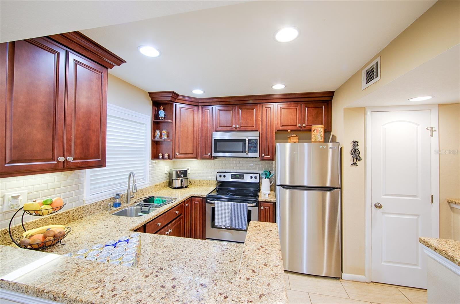 1860 Massachusetts Unit 224, St Petersburg, FL 33703