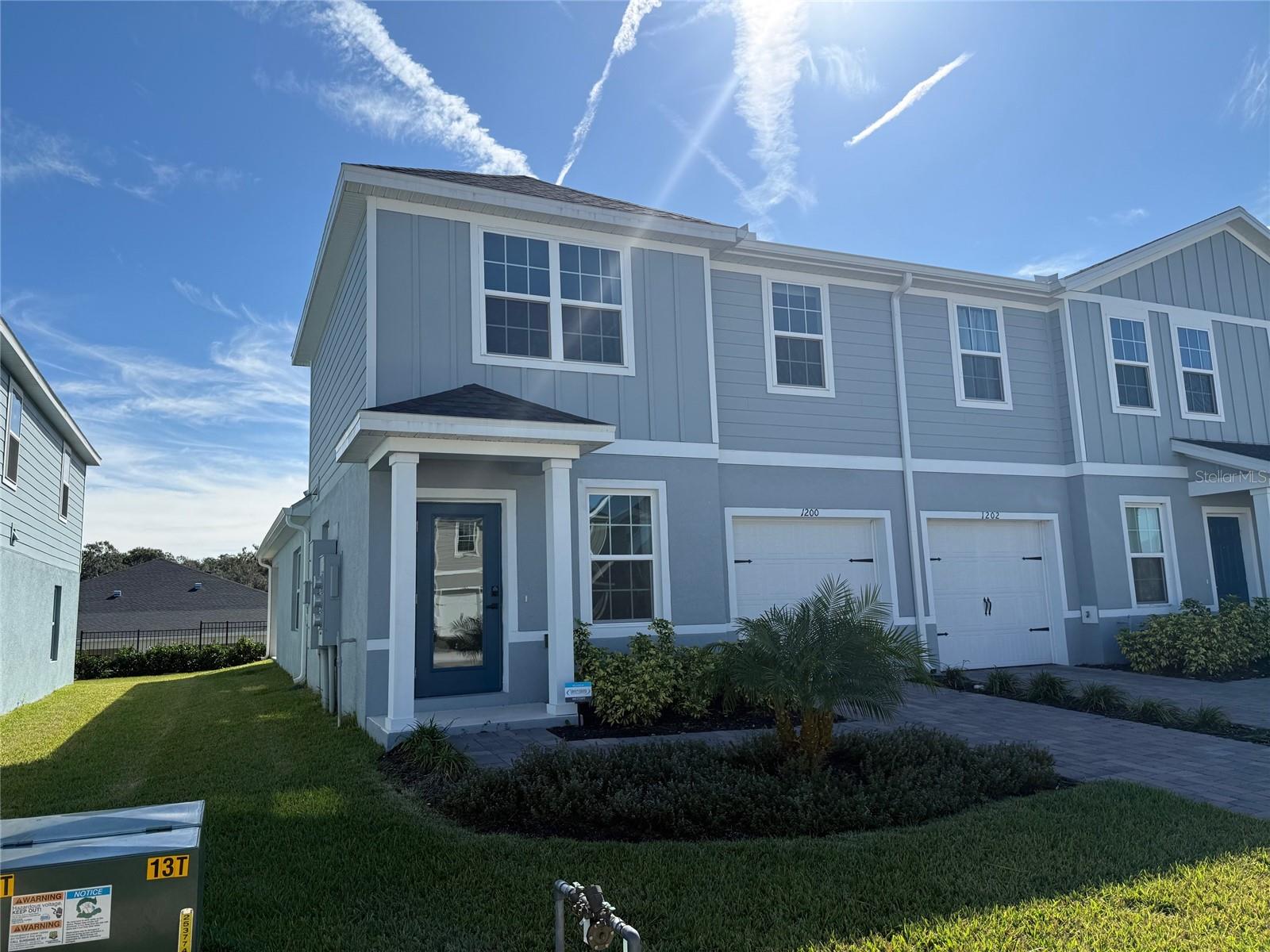 1200 Port Blue, Lady Lake, FL 32159
