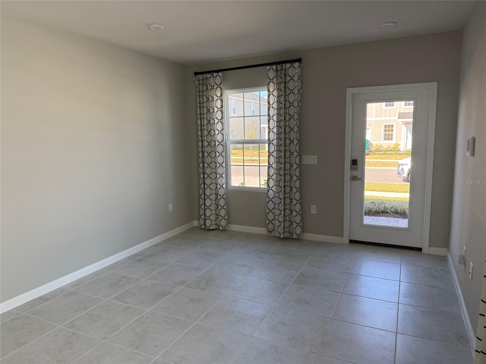 1200 Port Blue, Lady Lake, FL 32159