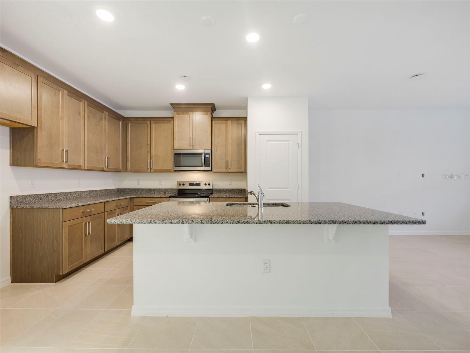 671 Clark, Oviedo, FL 32765