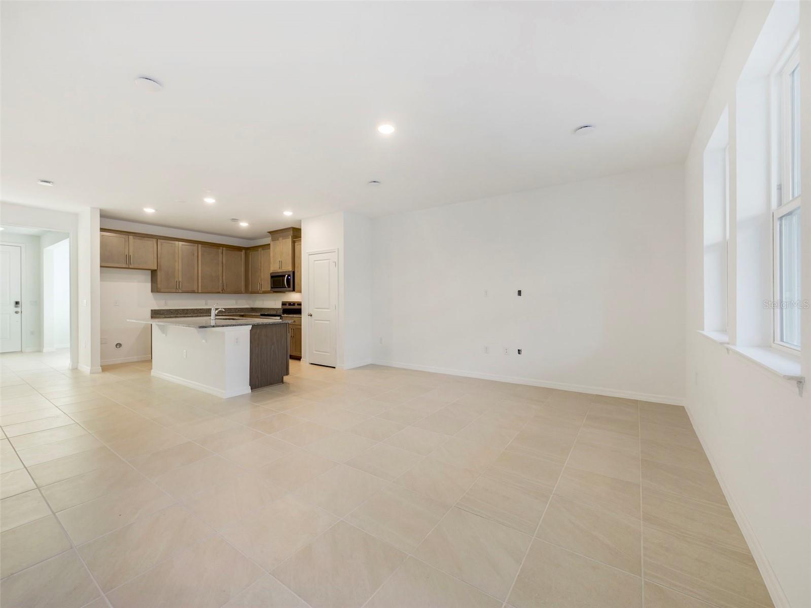 671 Clark, Oviedo, FL 32765