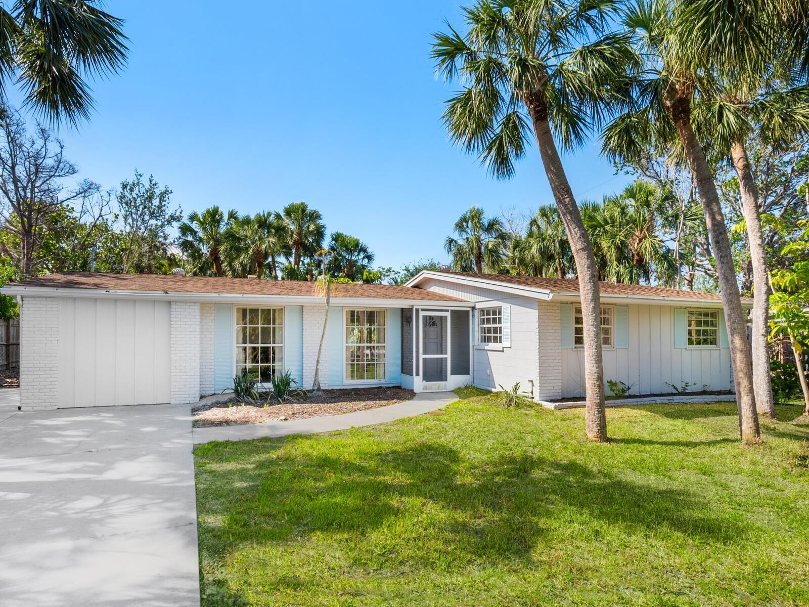734 Canal, Sarasota, FL 34242