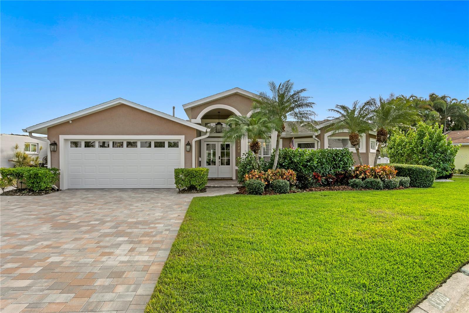 1320 52nd, St Petersburg, FL 33703