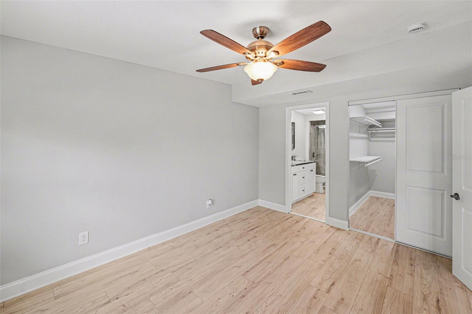 2162 Barcelona, Clearwater, FL 33764