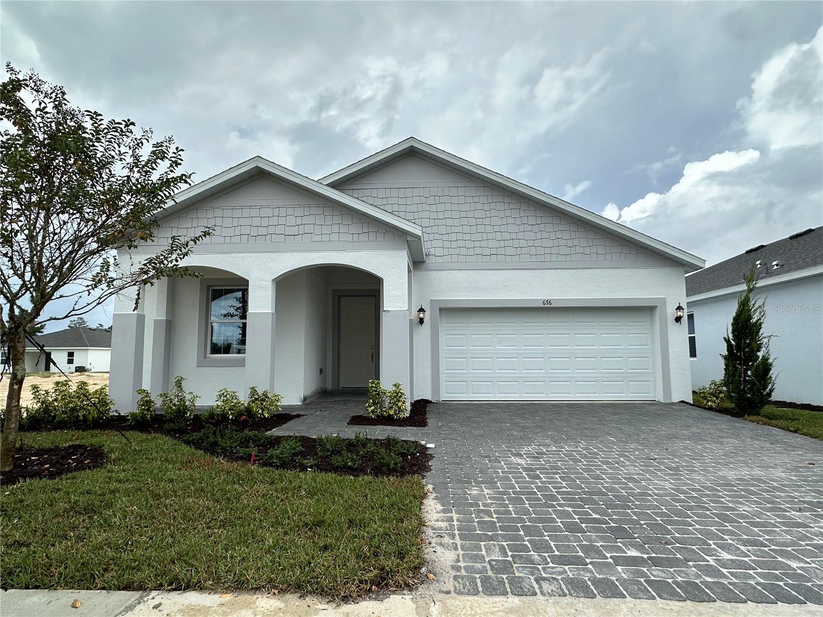 676 Birdswill, Deland, FL 32724
