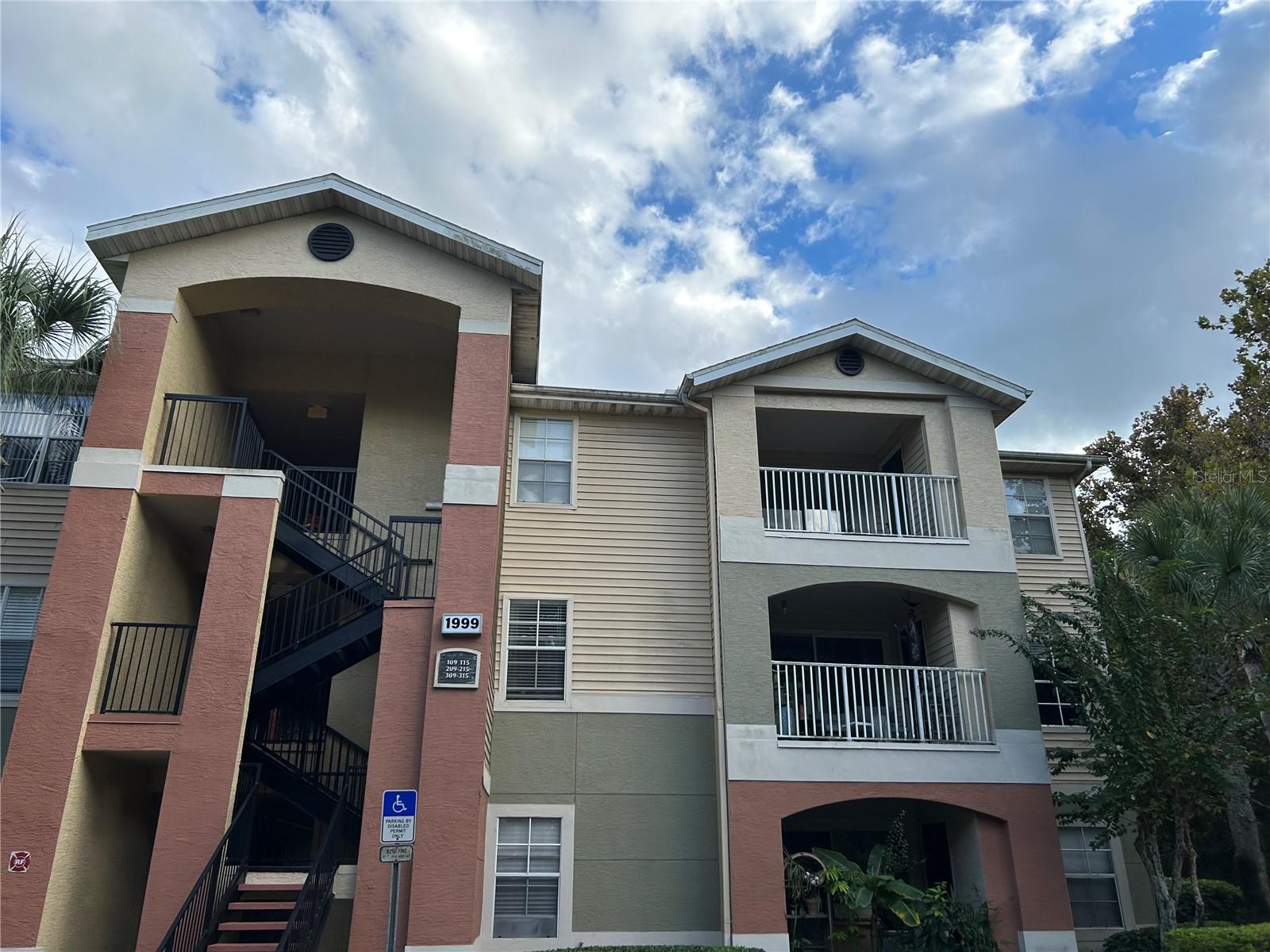 1999 Summer Club Unit 313, Oviedo, FL 32765