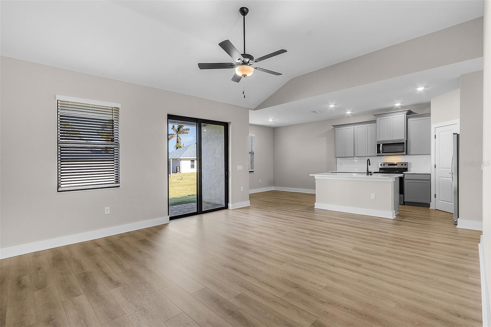 13515 Walden Sheffield, Dover, FL 33527