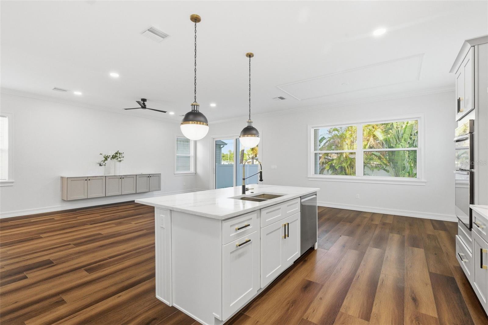 3829 71st, St Petersburg, FL 33709