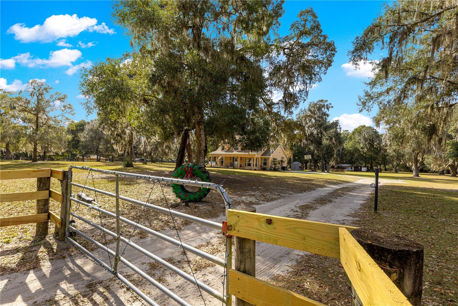 13850 47th, Anthony, FL 32617
