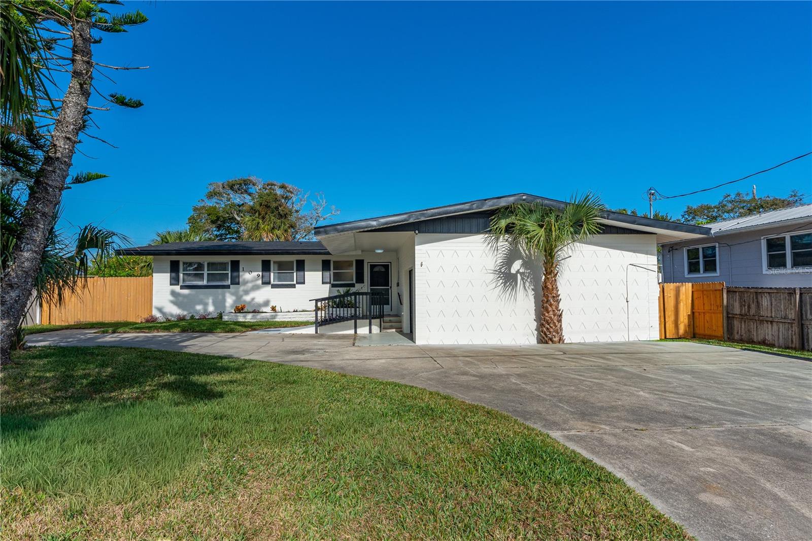 109 Standish, Ormond Beach, FL 32176