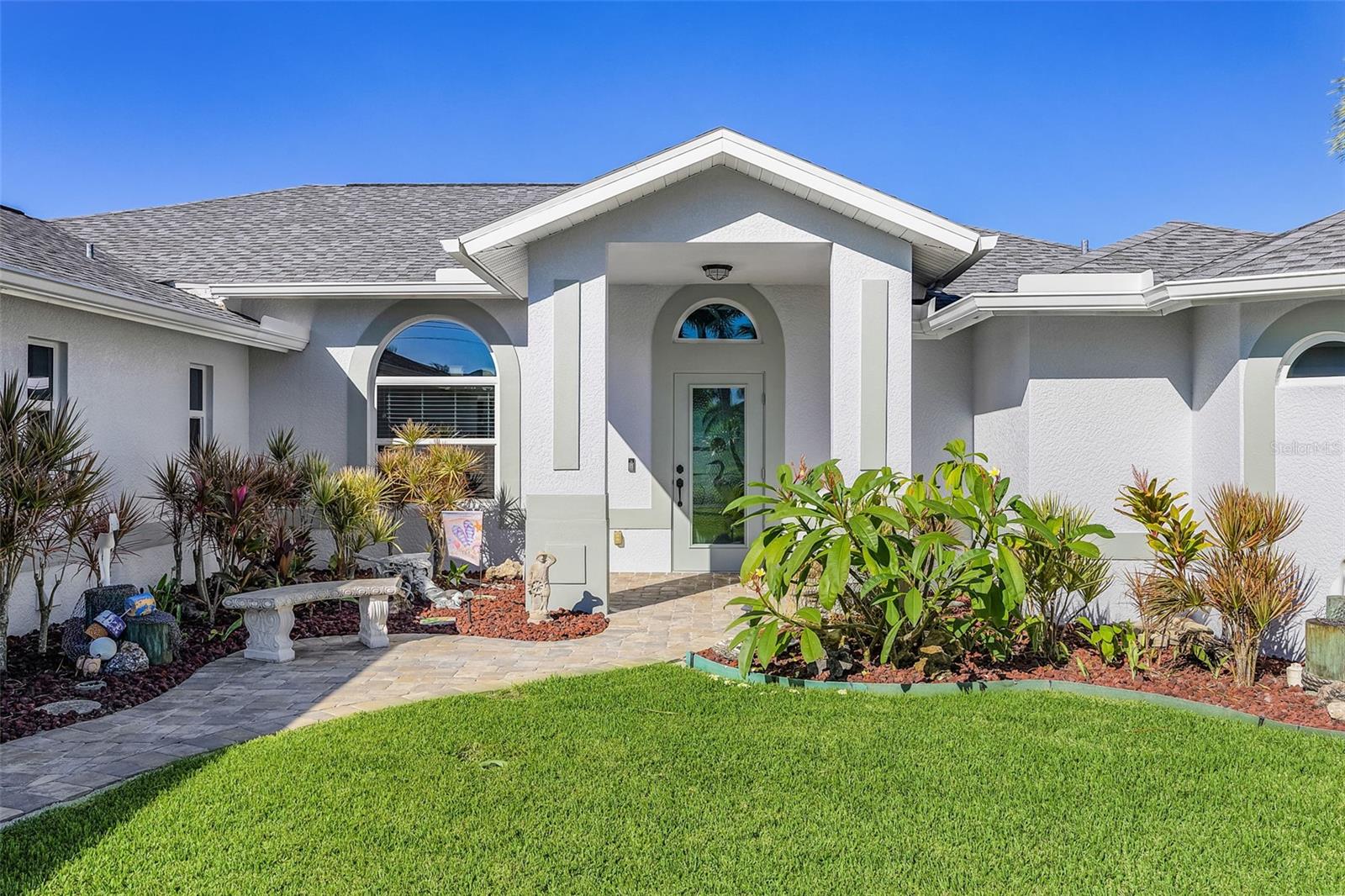 430 39th, Cape Coral, FL 33993