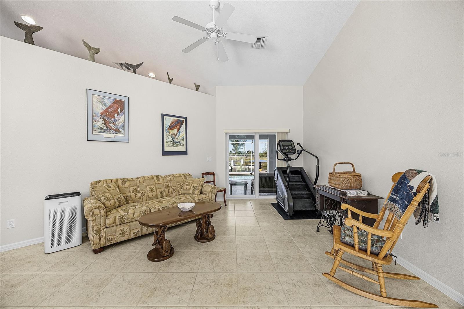 430 39th, Cape Coral, FL 33993