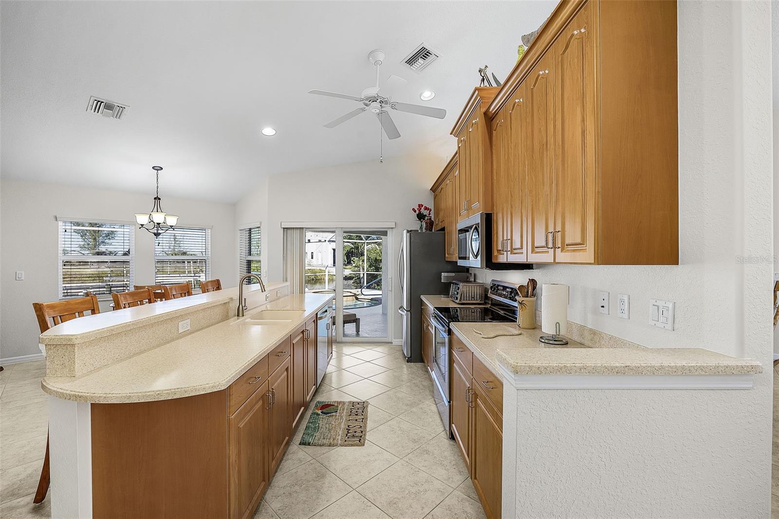 430 39th, Cape Coral, FL 33993