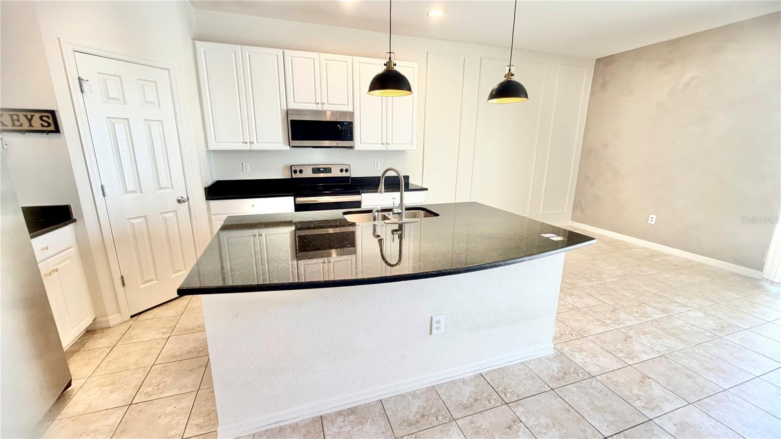 7037 Woodchase Glen, Riverview, FL 33578