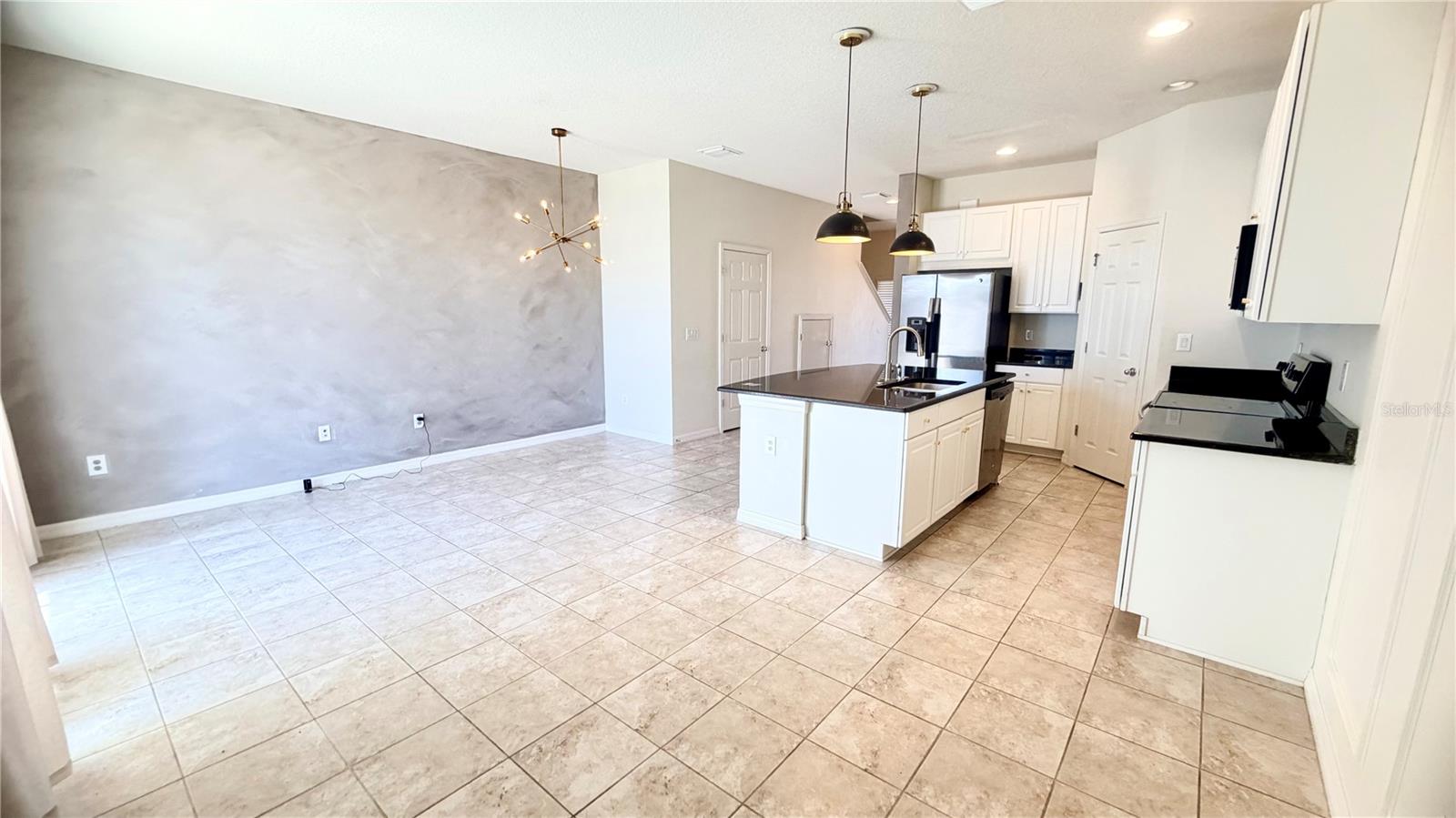 7037 Woodchase Glen, Riverview, FL 33578
