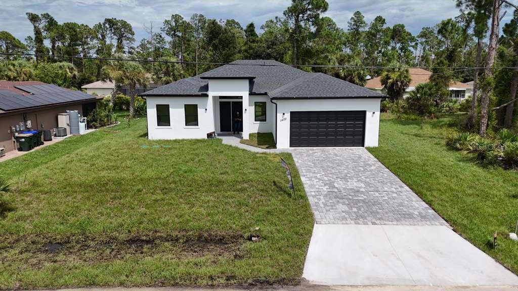 1400 Mendavia, North Port, FL 34286