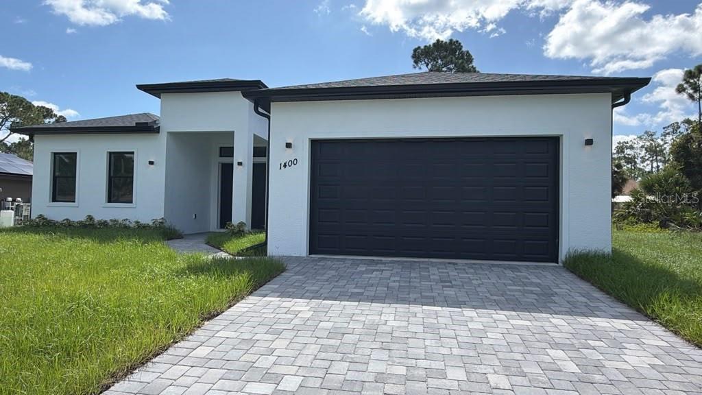 1400 Mendavia, North Port, FL 34286