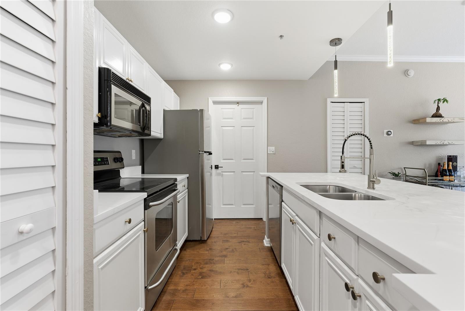 700 Harbour Island Unit 240, Tampa, FL 33602