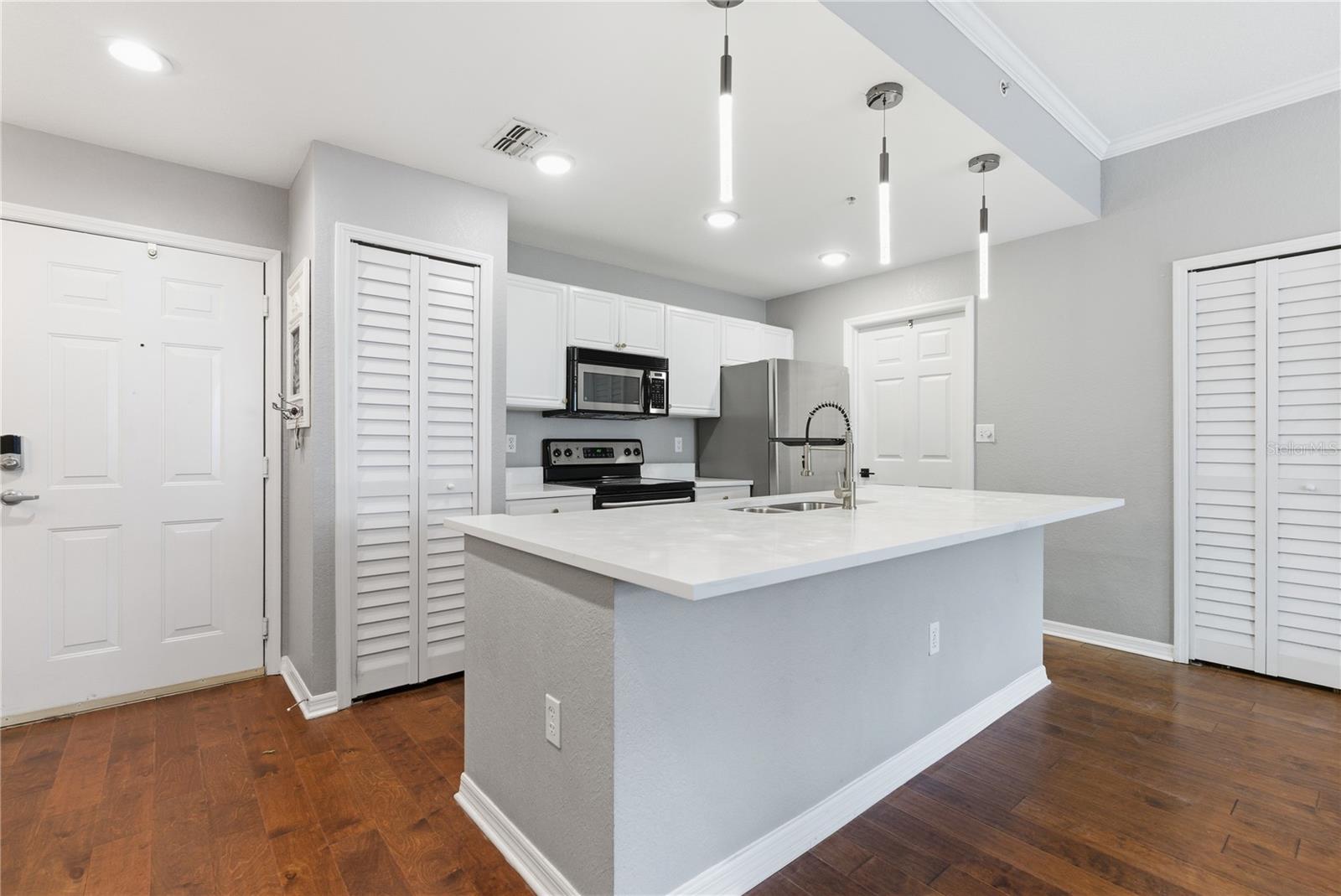 700 Harbour Island Unit 240, Tampa, FL 33602