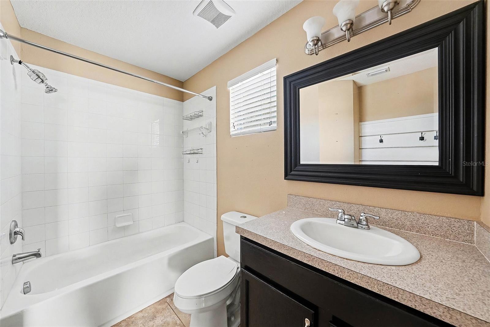 10233 Newminster, Ruskin, FL 33573