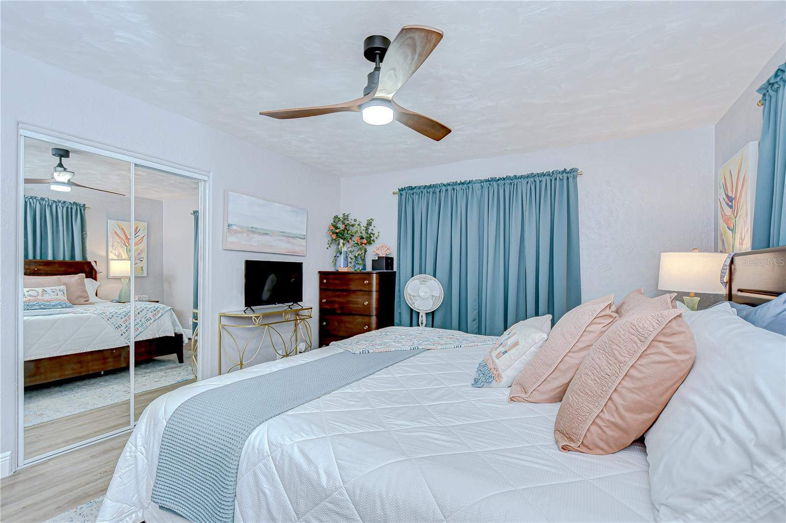 130 63rd, St Petersburg, FL 33707