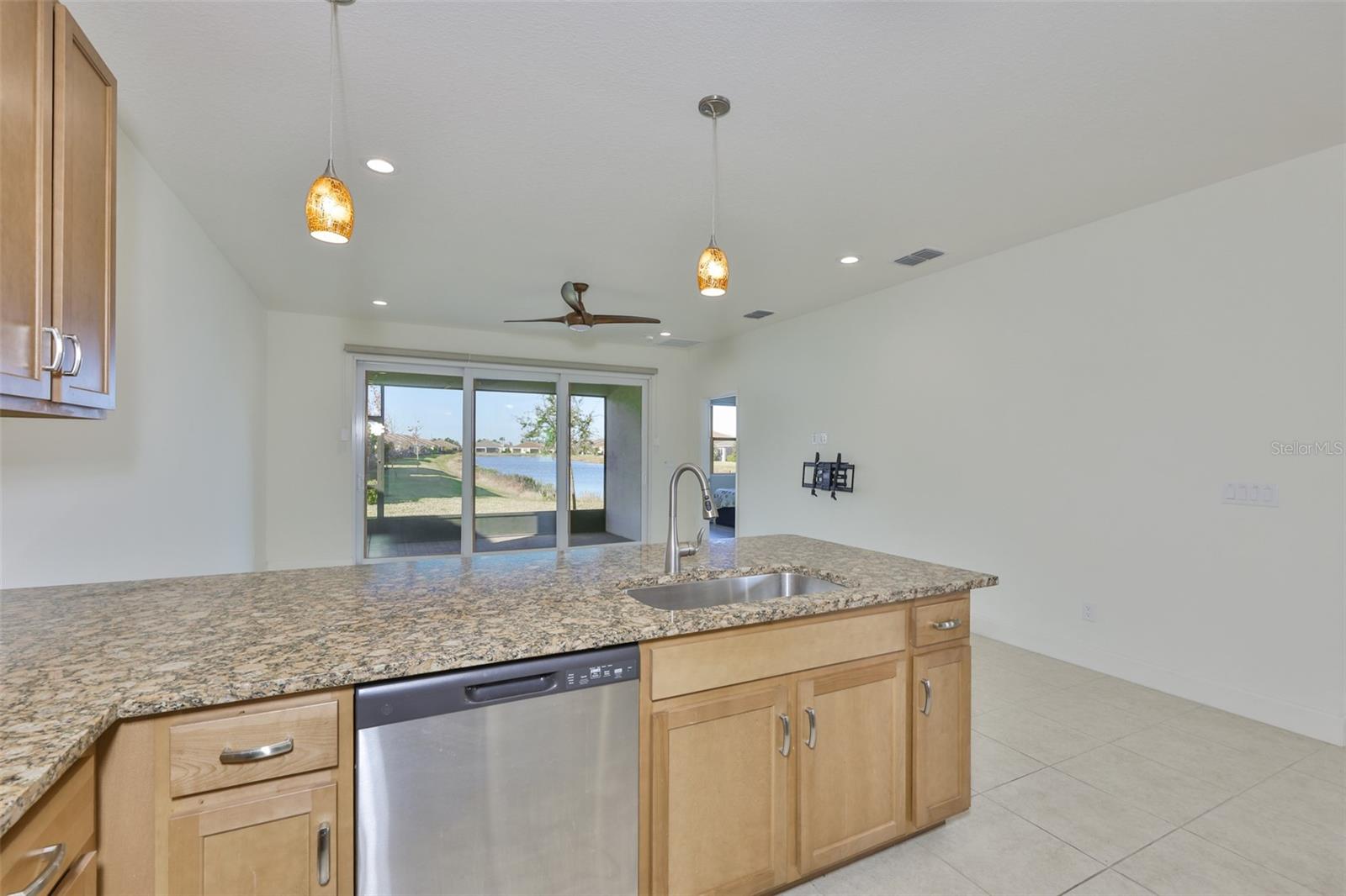 4906 Avila Lakes, Wimauma, FL 33598