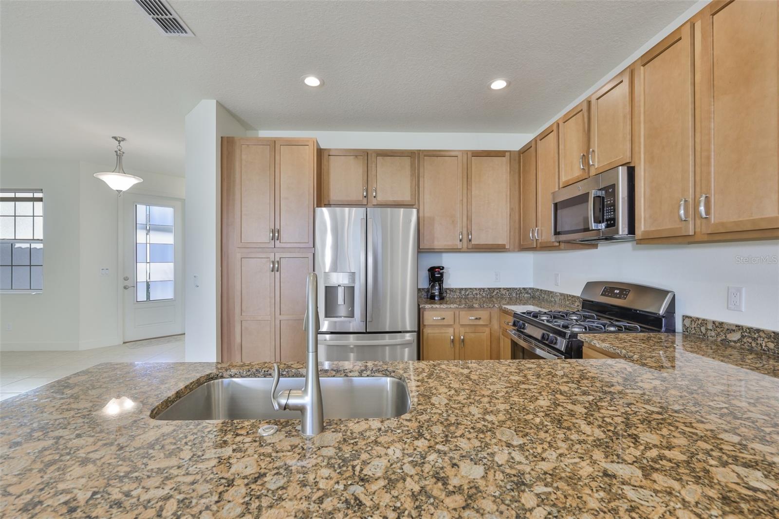 4906 Avila Lakes, Wimauma, FL 33598