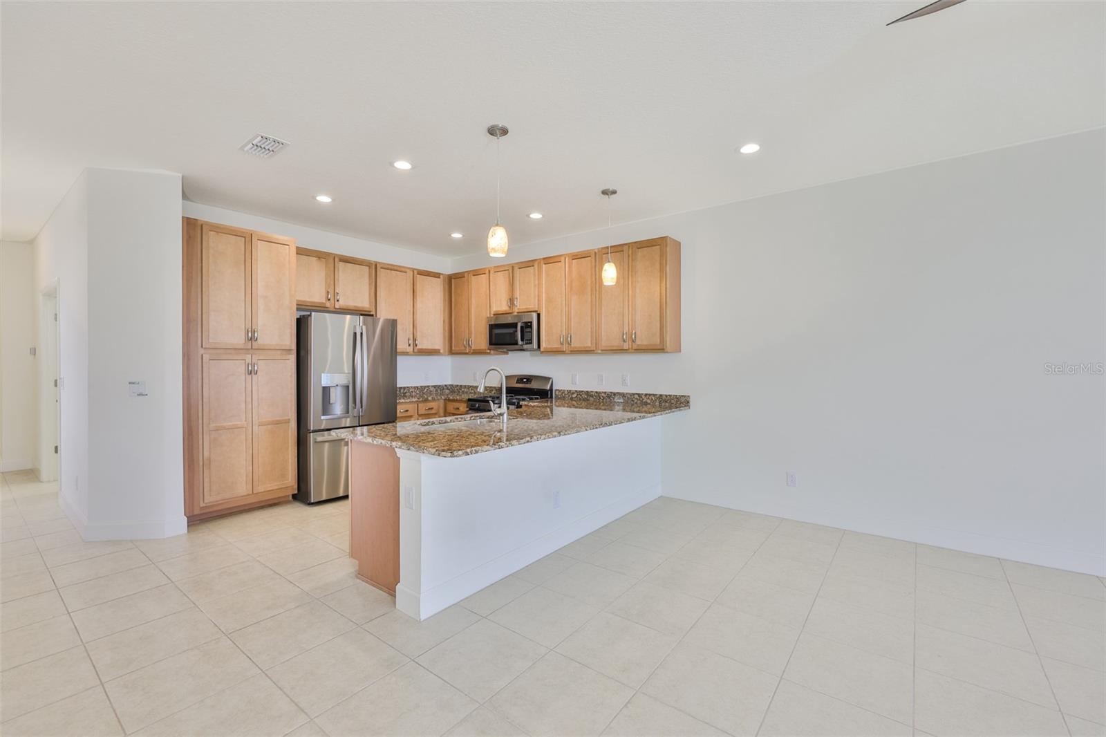 4906 Avila Lakes, Wimauma, FL 33598