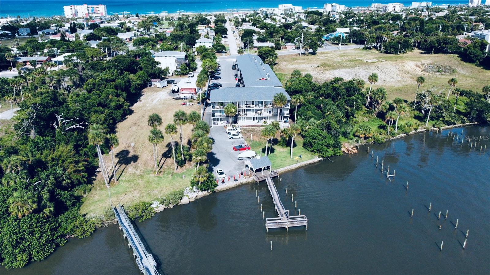 900 Peninsula Unit 205, Daytona Beach, FL 32118