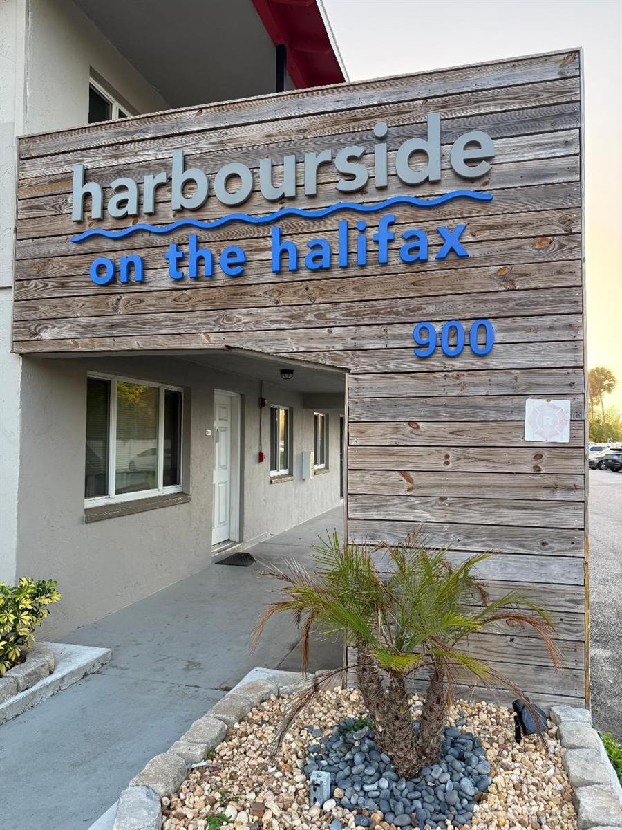 900 Peninsula Unit 205, Daytona Beach, FL 32118
