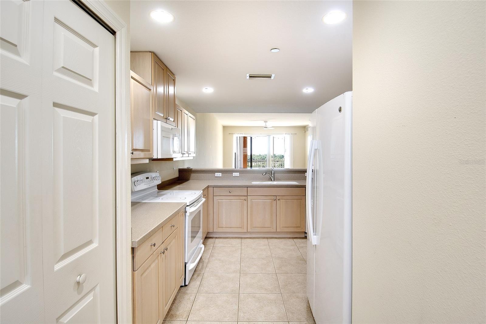 1921 Monte Carlo Unit 603, Sarasota, FL 34231