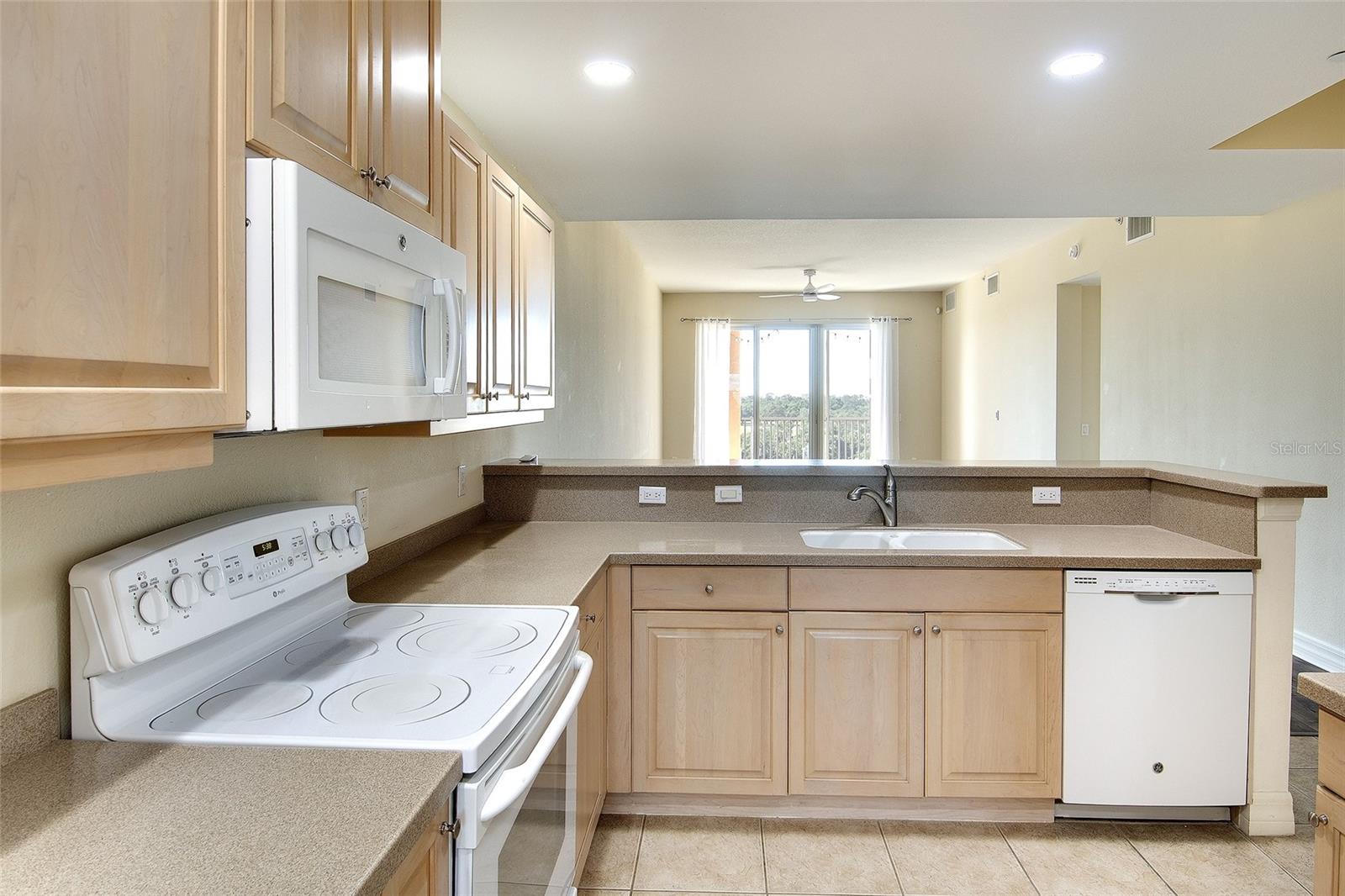 1921 Monte Carlo Unit 603, Sarasota, FL 34231