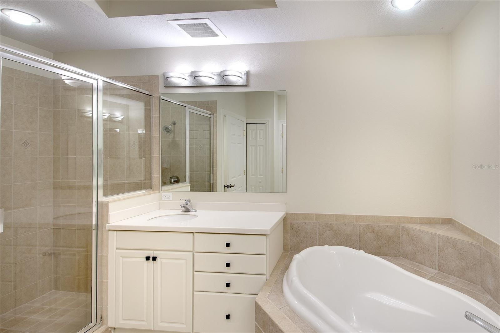 1921 Monte Carlo Unit 603, Sarasota, FL 34231