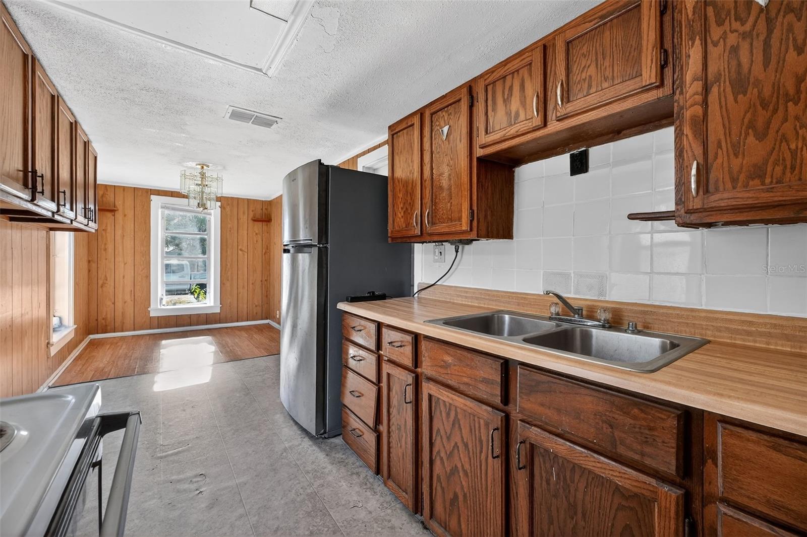 146 Kingston, Daytona Beach, FL 32114