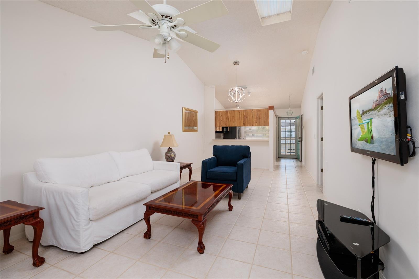 216 Sun Vista Ct S, Treasure Island, FL 33706