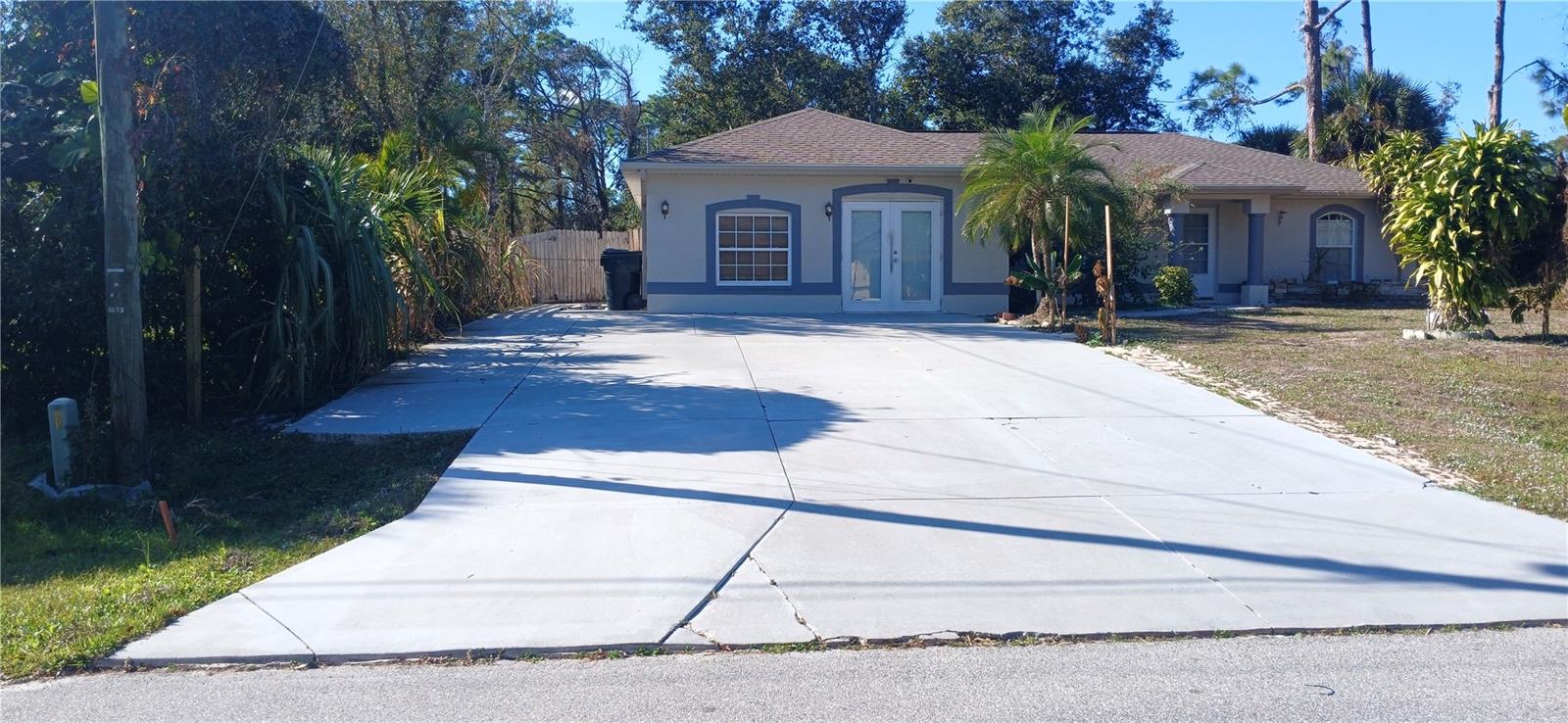 5573 Gagnon, North Port, FL 34291