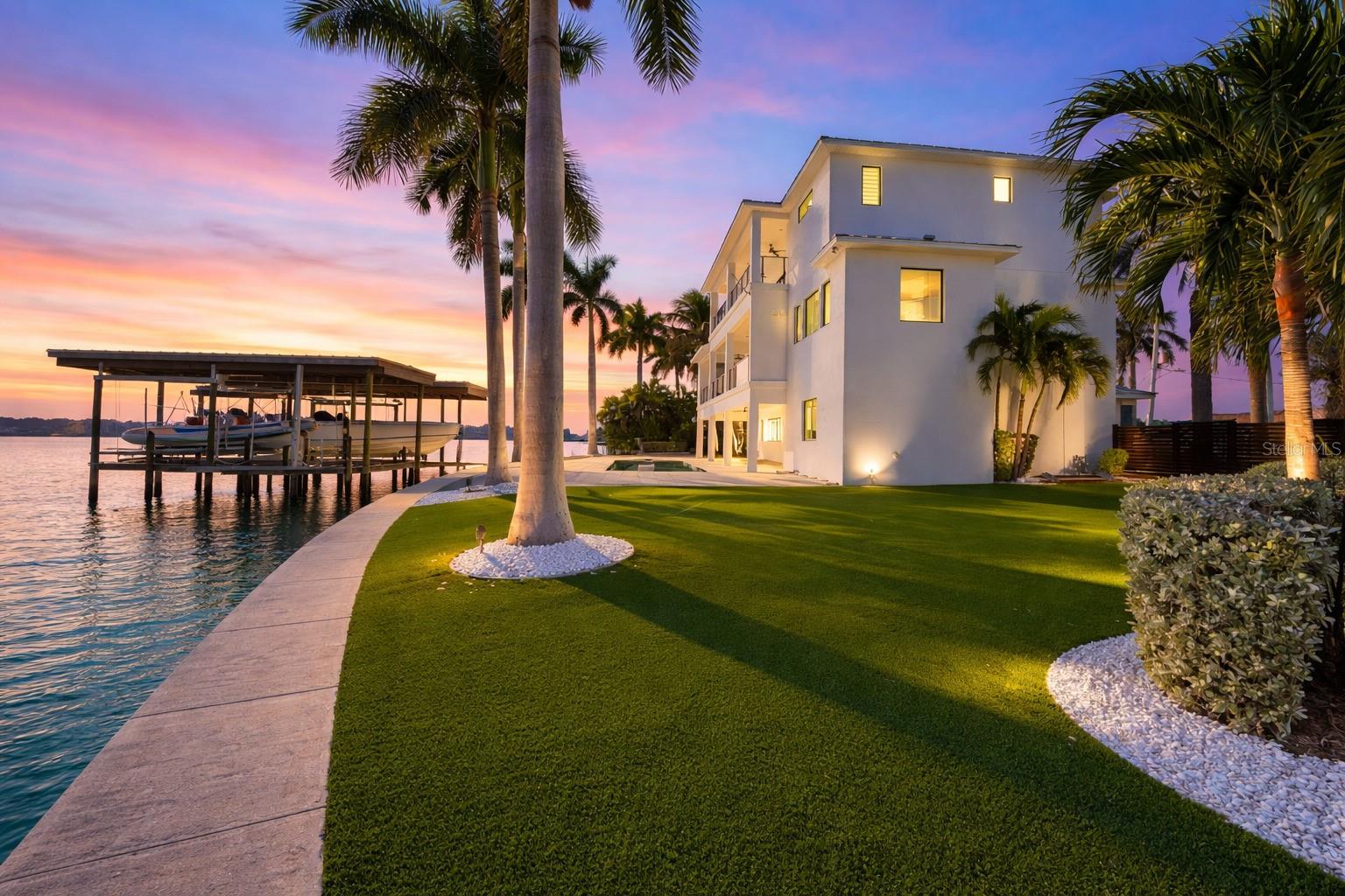 7801 9th, St Petersburg, FL 33707