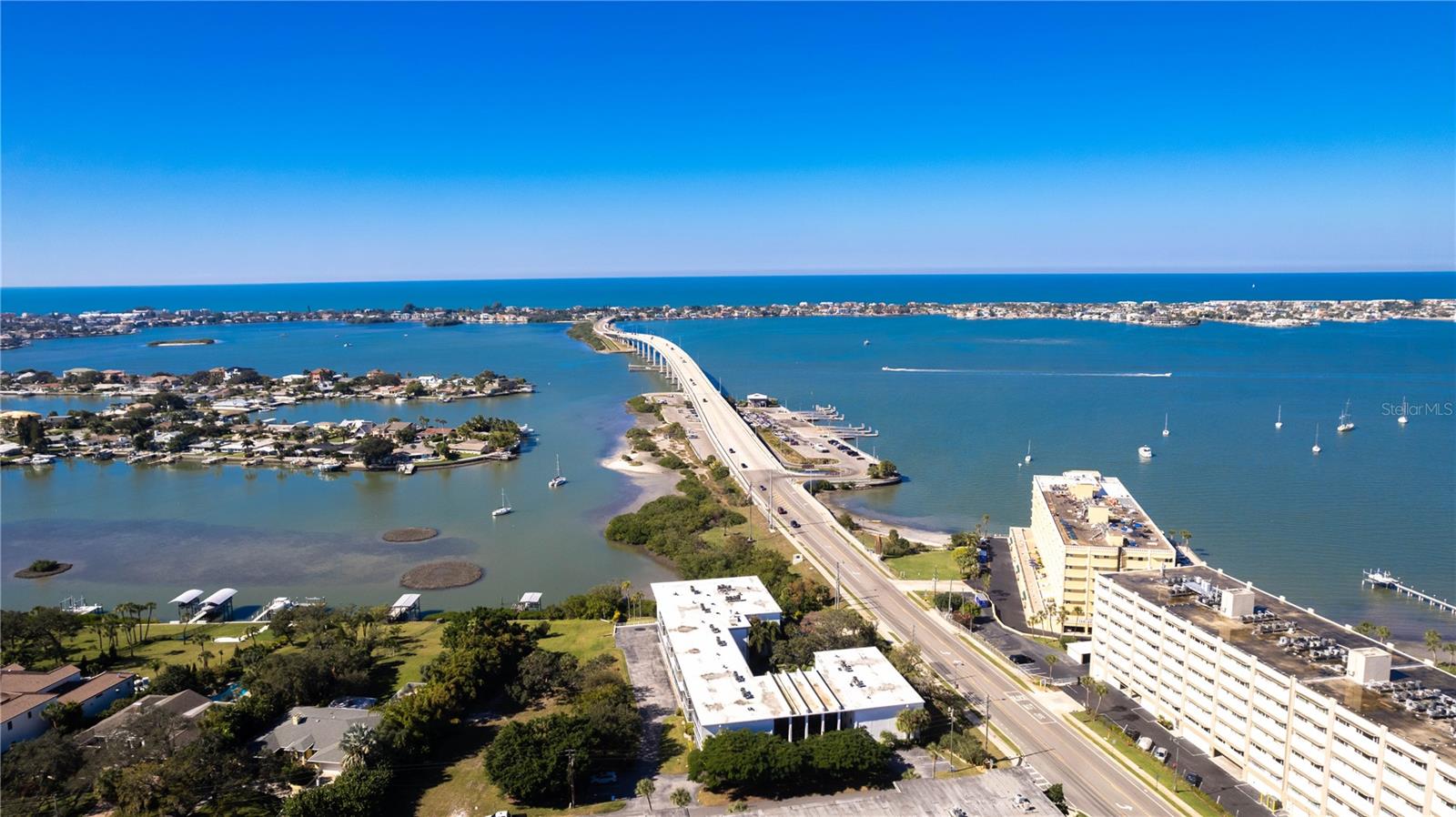 50 Harbor View Unit 11, Belleair Bluffs, FL 33770