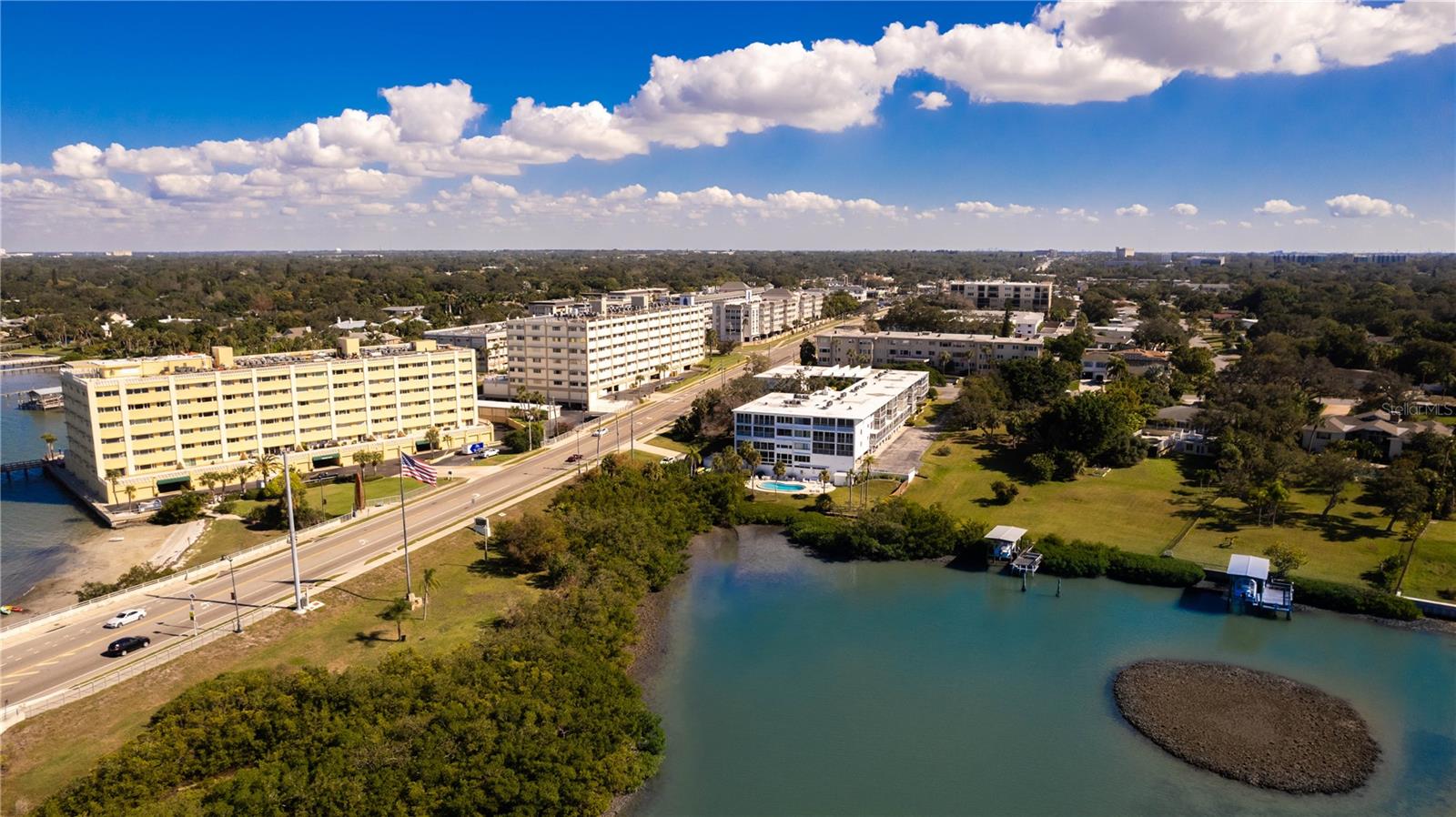 50 Harbor View Unit 11, Belleair Bluffs, FL 33770