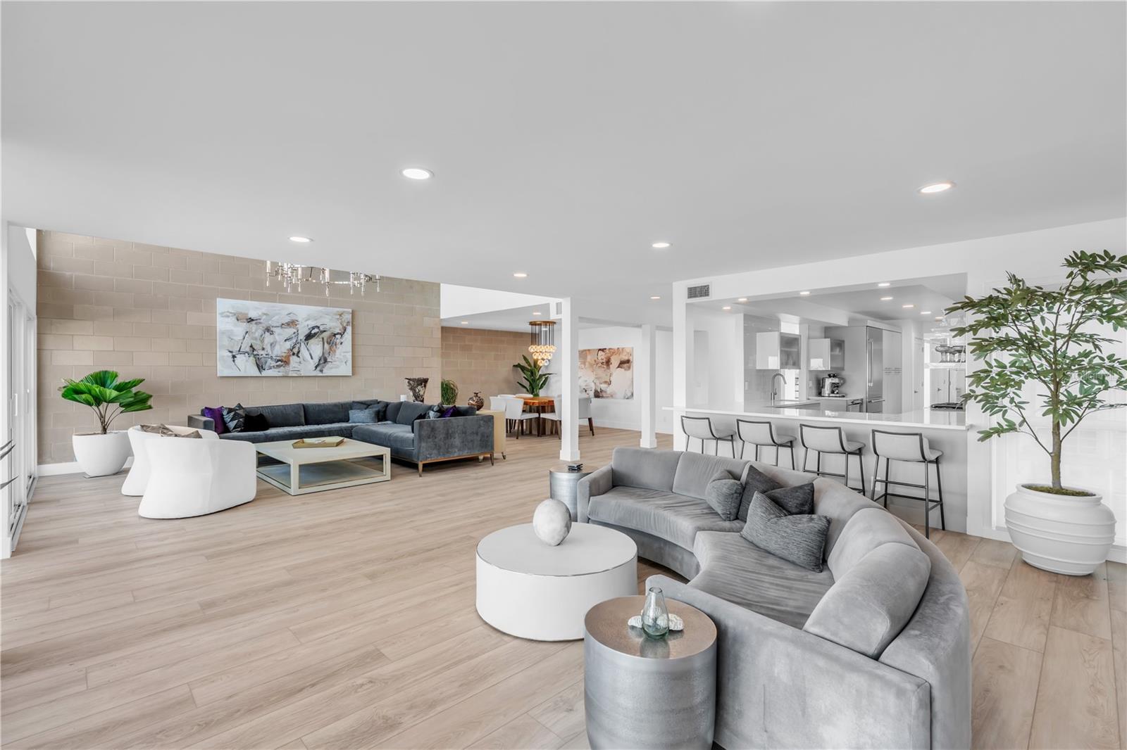 701 Tyler, Sarasota, FL 34236