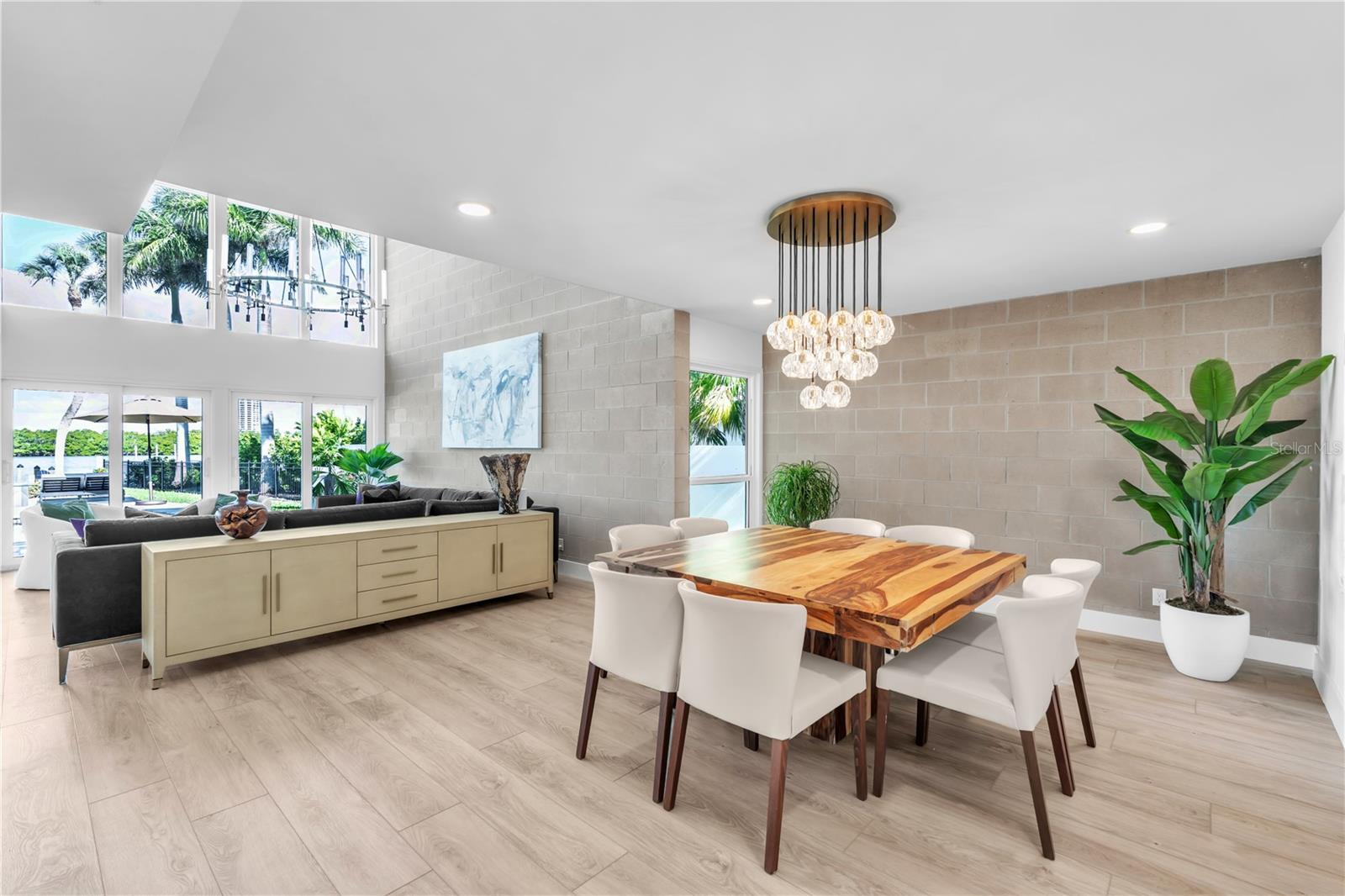 701 Tyler, Sarasota, FL 34236