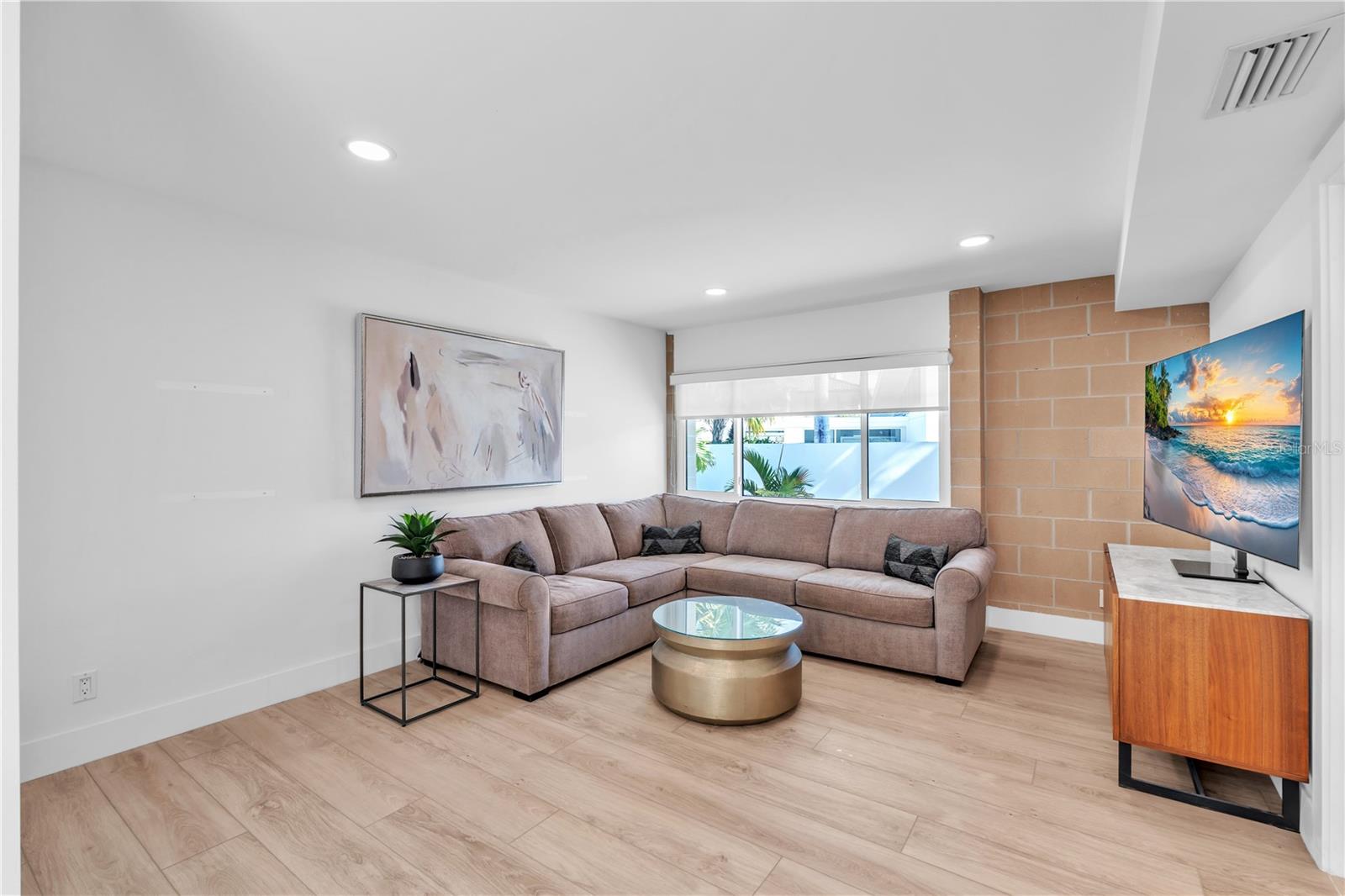 701 Tyler, Sarasota, FL 34236