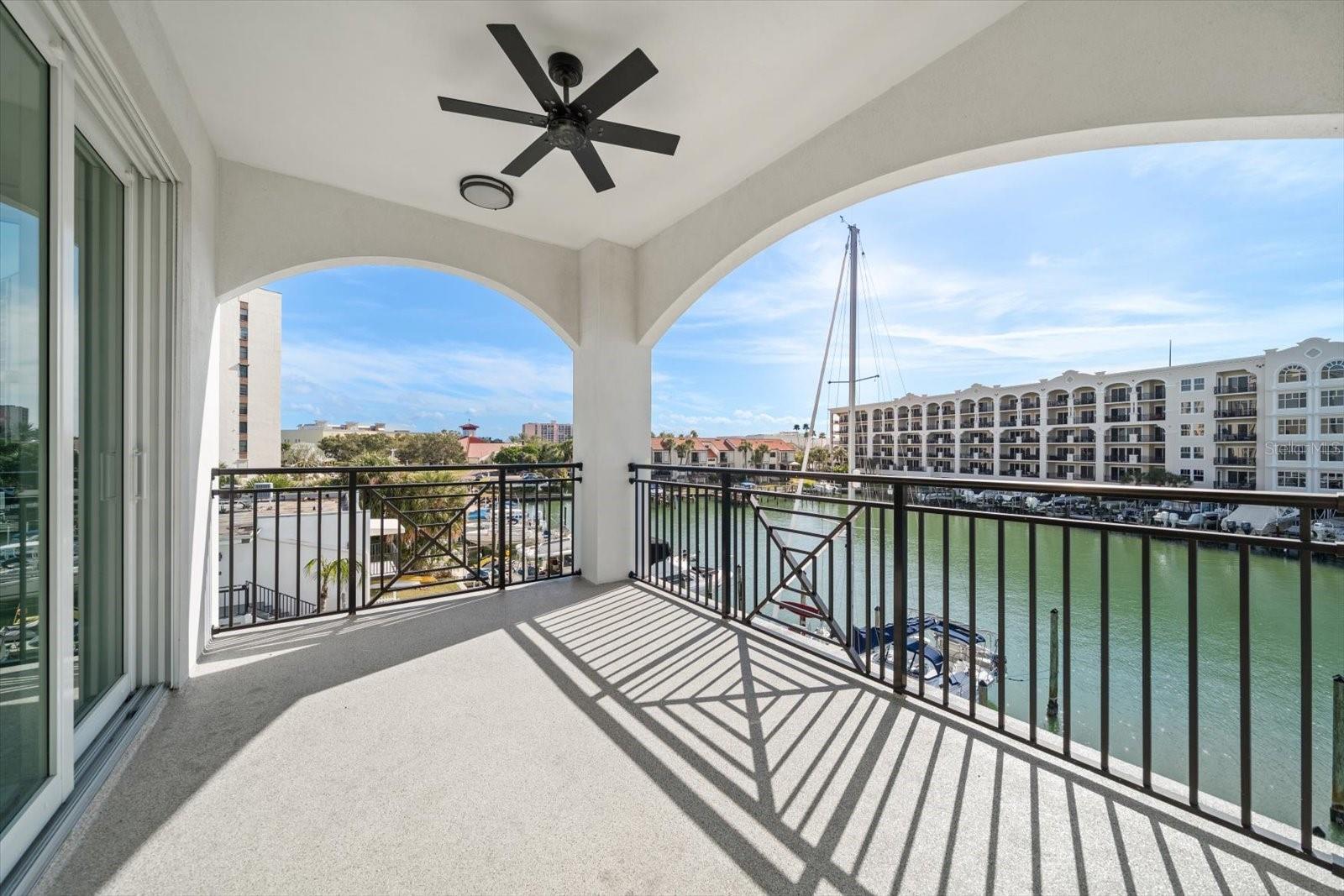 211 Dolphin Unit 301, Clearwater, FL 33767