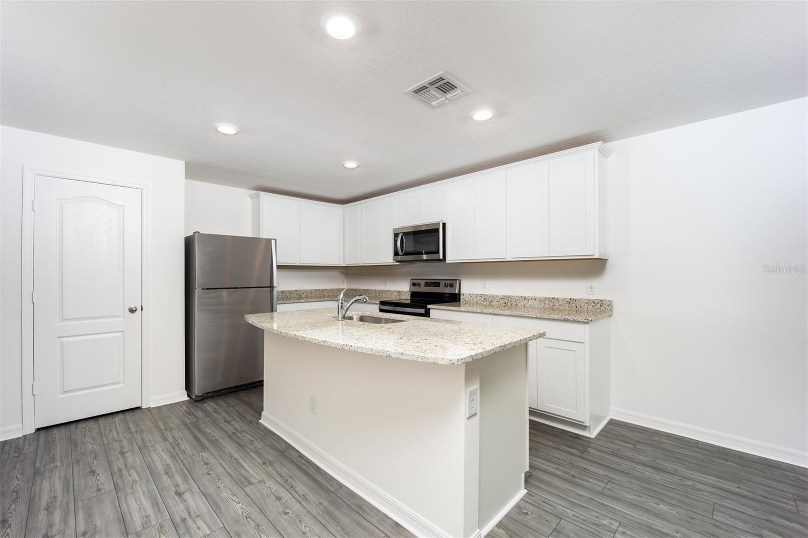 3171 Seville, Lake Alfred, FL 33850