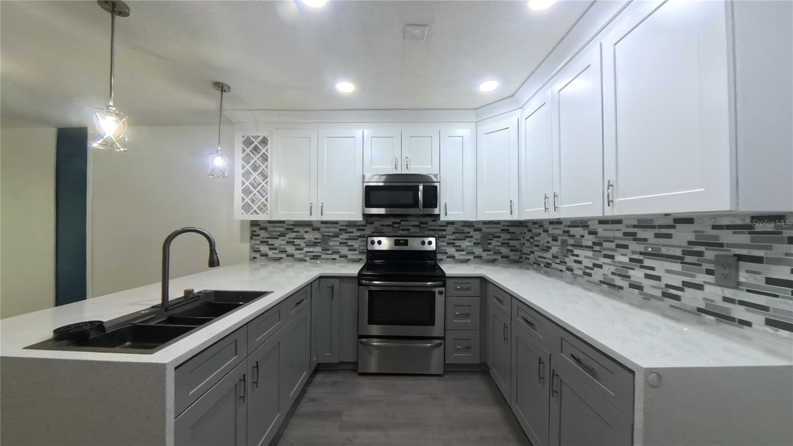 215 Glowing Peace Unit 86, Orlando, FL 32824