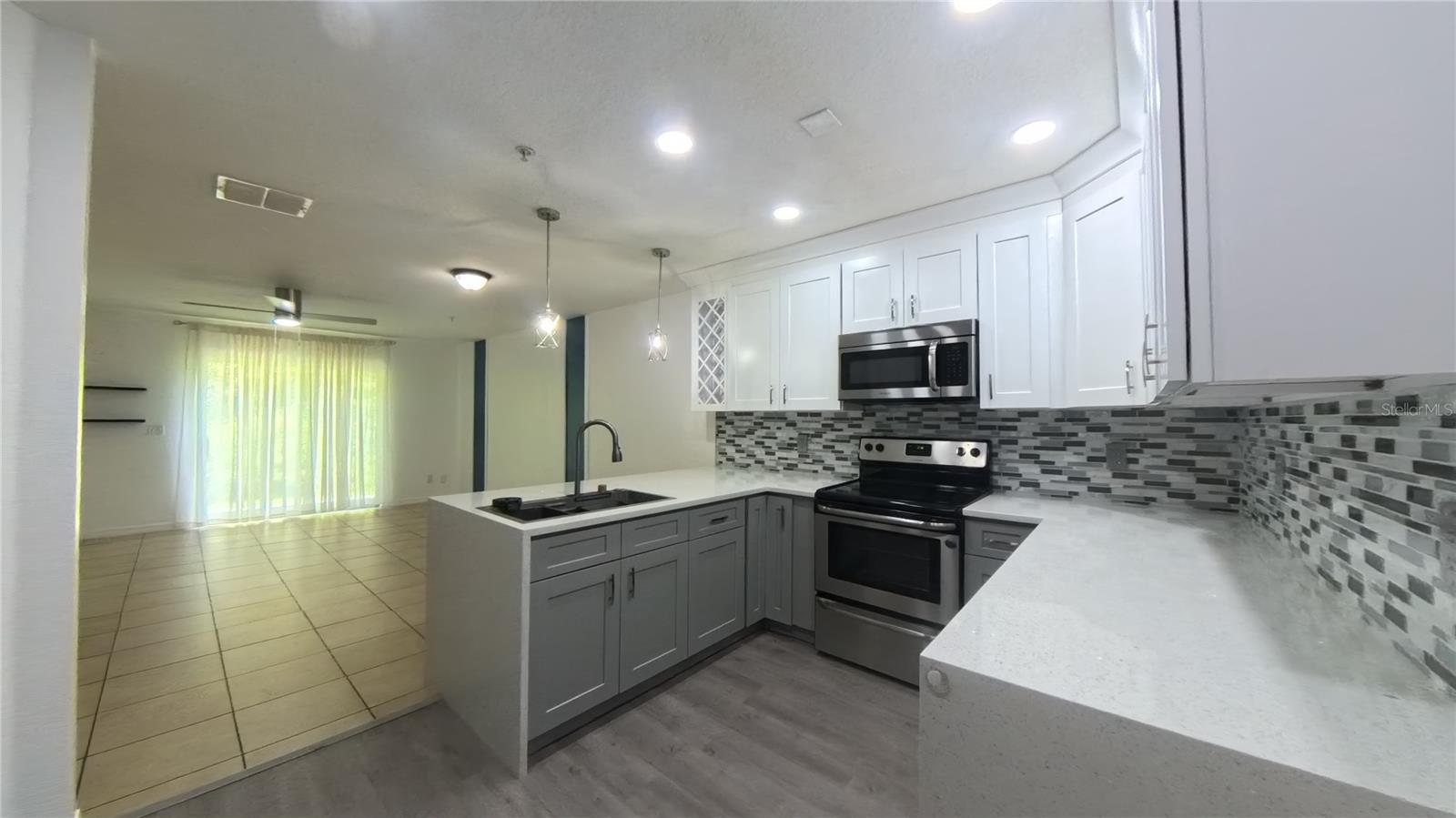 215 Glowing Peace Unit 86, Orlando, FL 32824