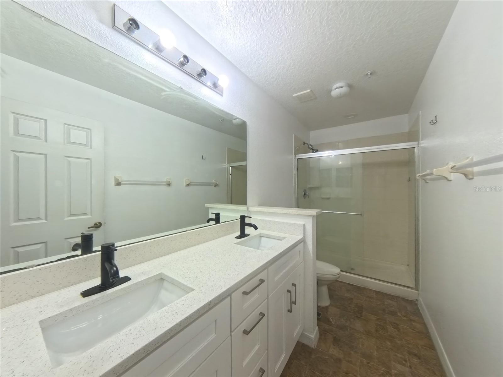 215 Glowing Peace Unit 86, Orlando, FL 32824