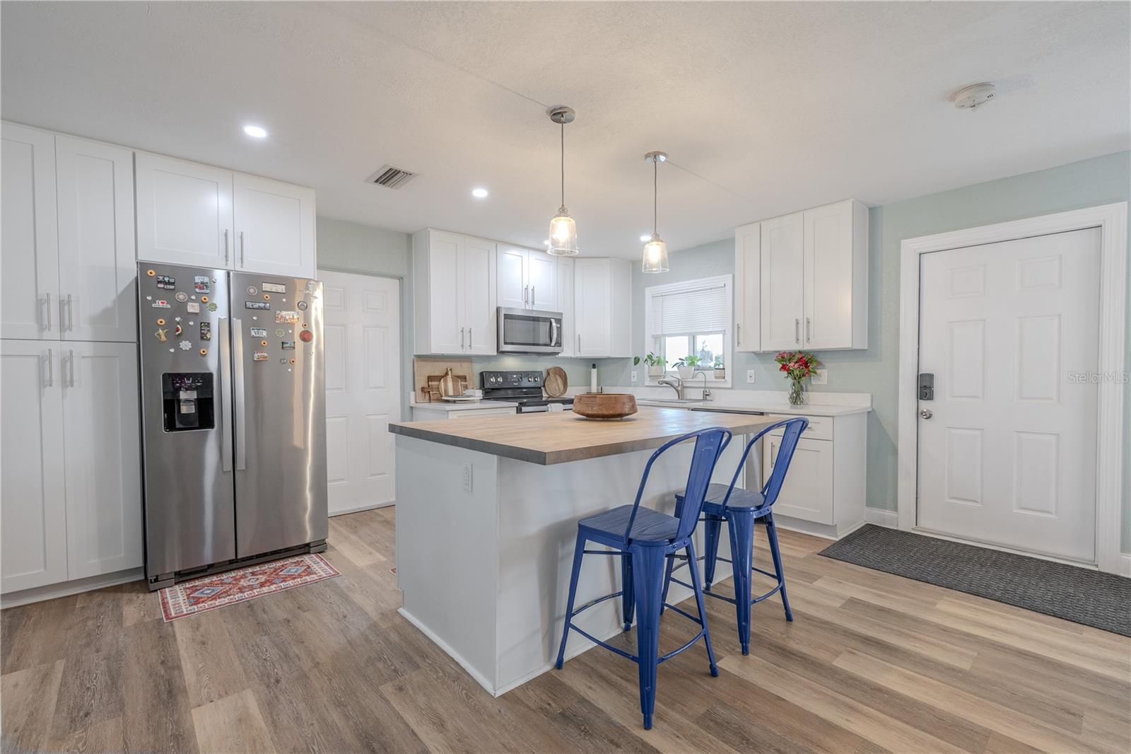 11615 Park, Seminole, FL 33772